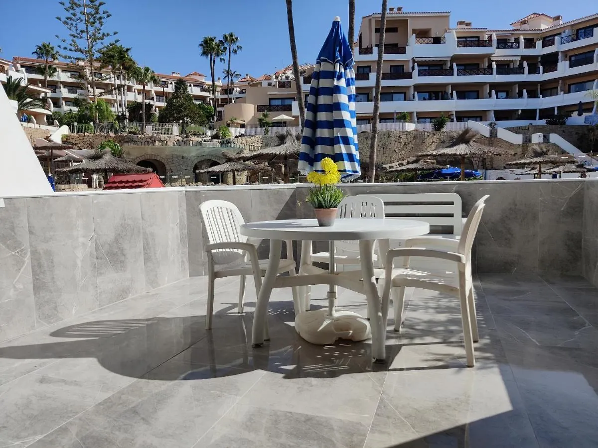 One Bed Ground Floor Pool View Apartment San Miguel de Abona