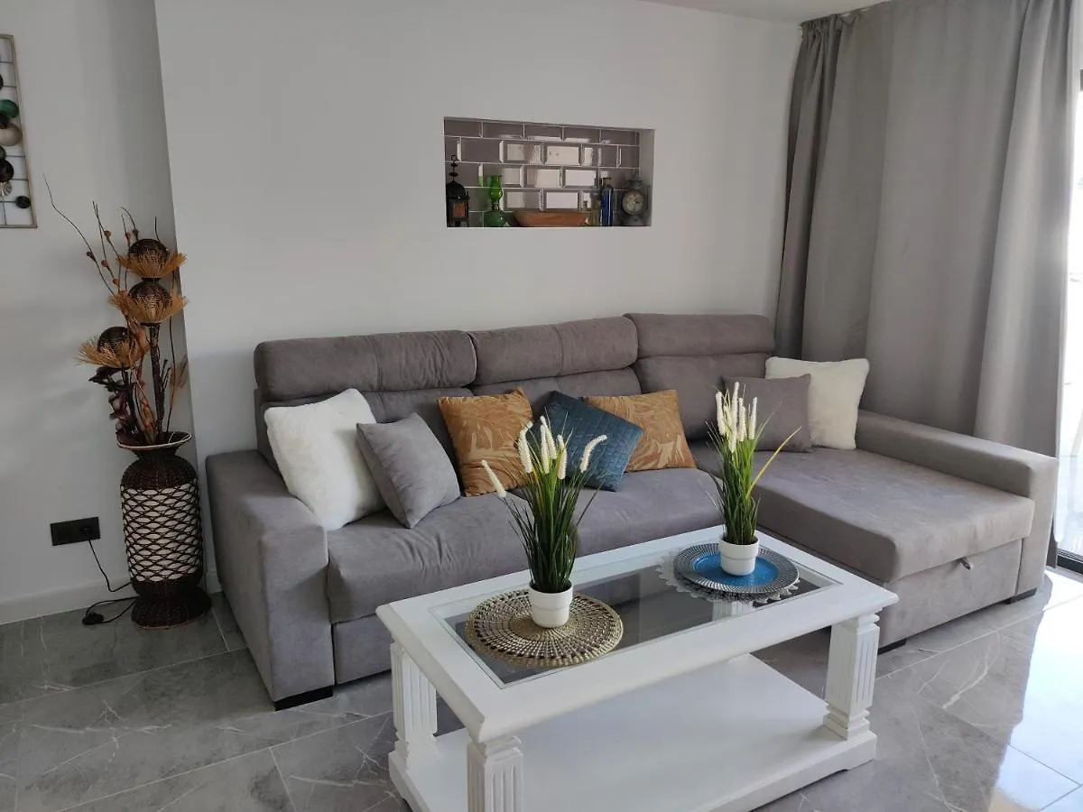One Bed Ground Floor Pool View Apartment San Miguel de Abona