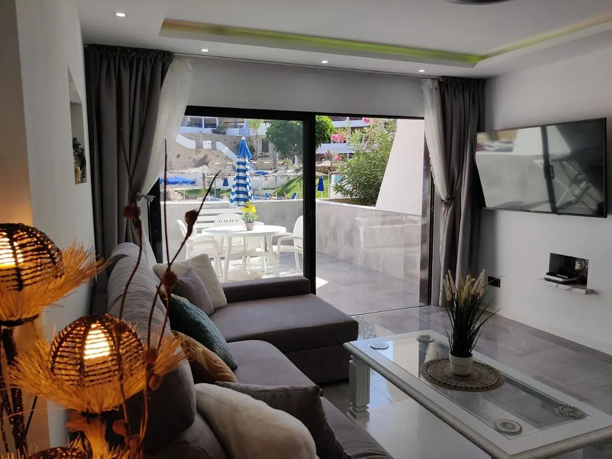 One Bed Ground Floor Pool View Apartment San Miguel de Abona